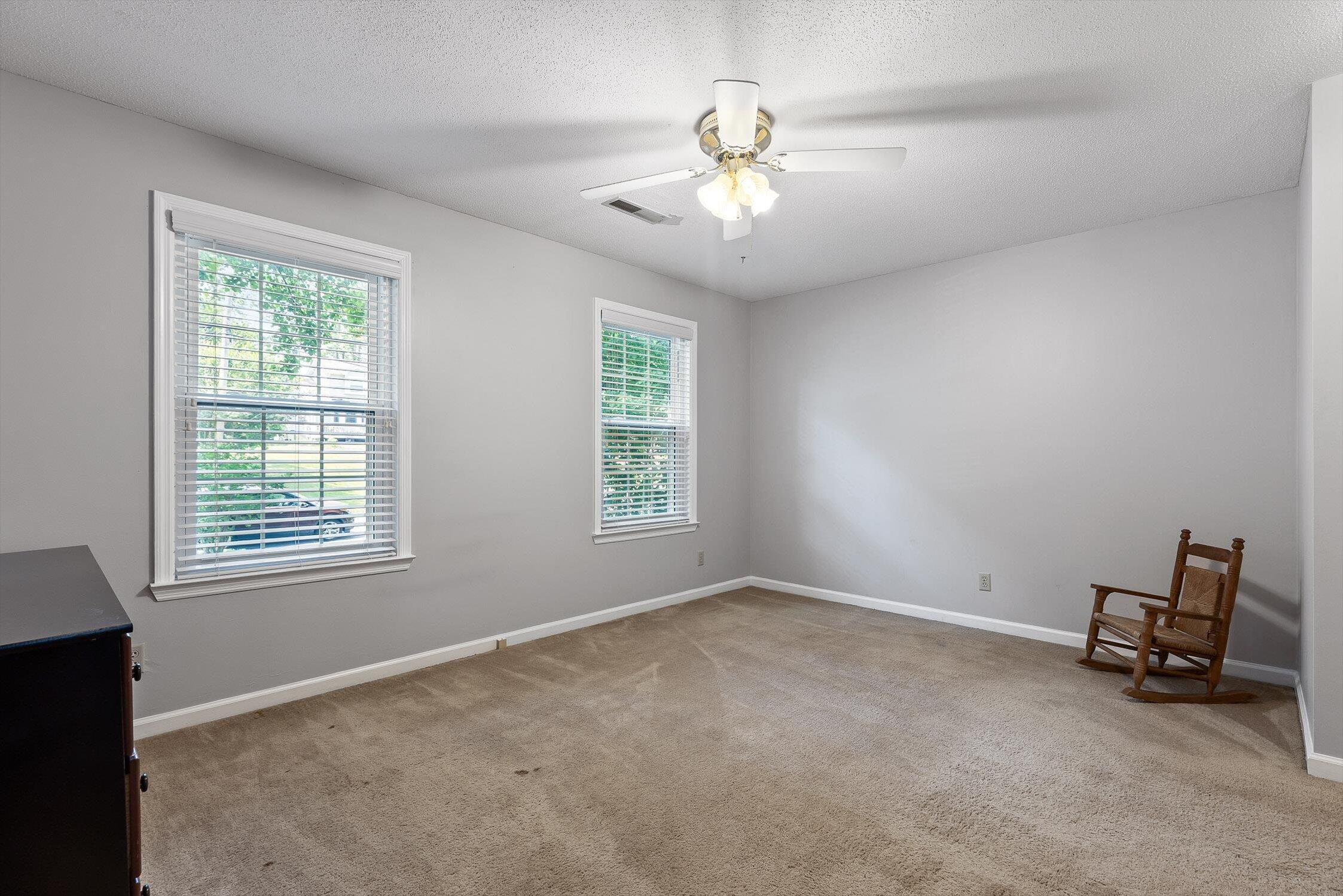 Chattanooga, Tennessee 37421, United States, 4 Bedrooms Bedrooms, ,5 BathroomsBathrooms,Residential,Active,146831