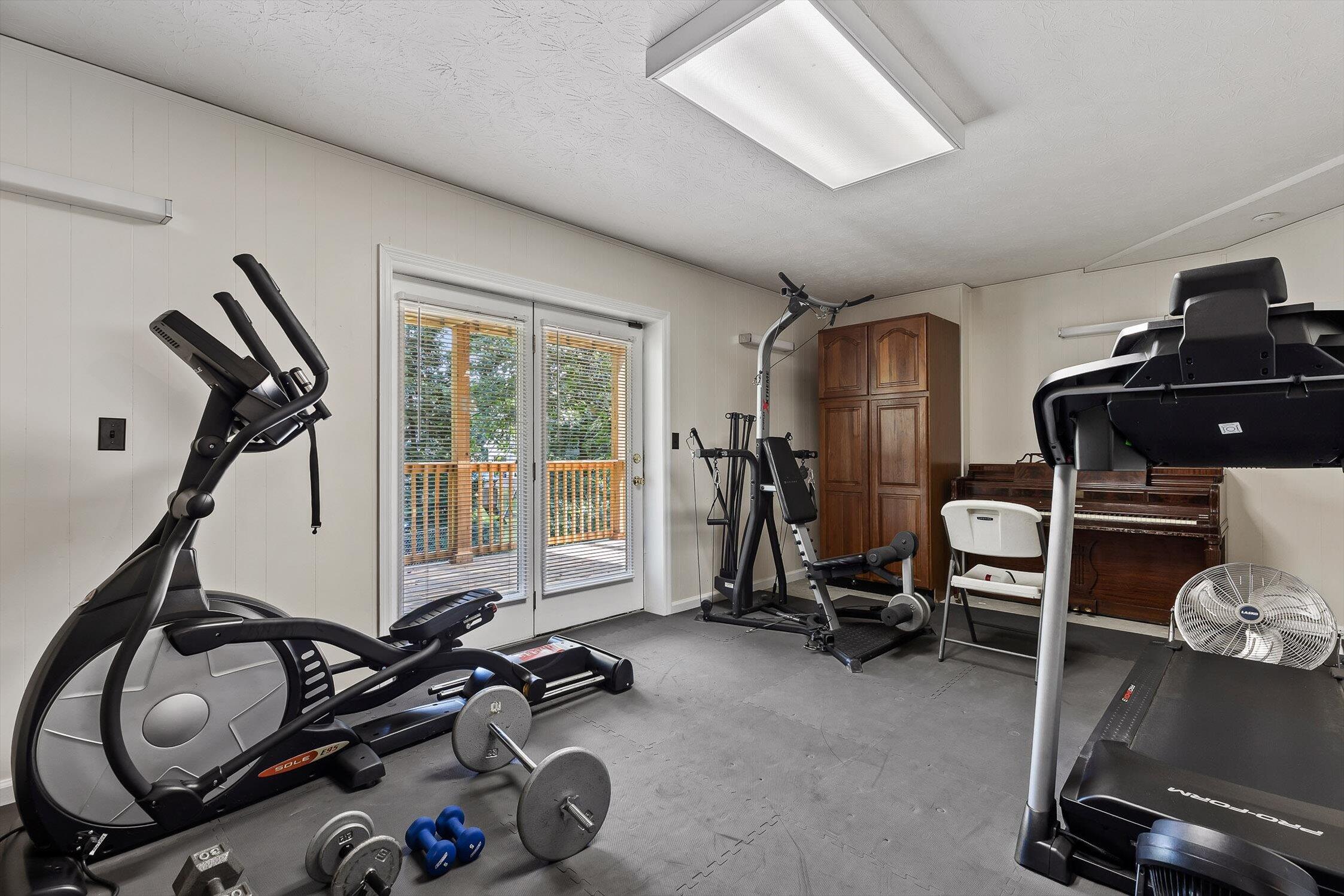 Chattanooga, Tennessee 37421, United States, 4 Bedrooms Bedrooms, ,5 BathroomsBathrooms,Residential,Active,146831