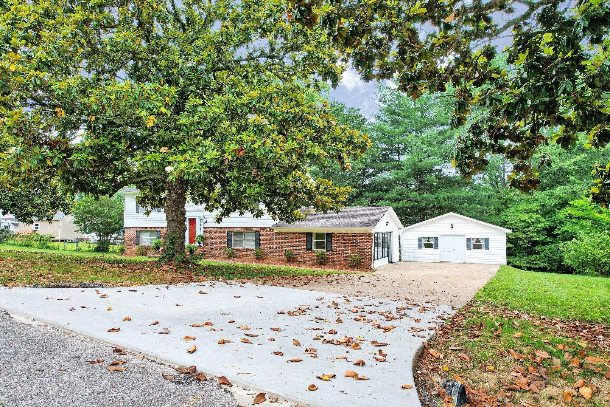 3743 Springdale Drive, Cleveland, Tennessee image 2