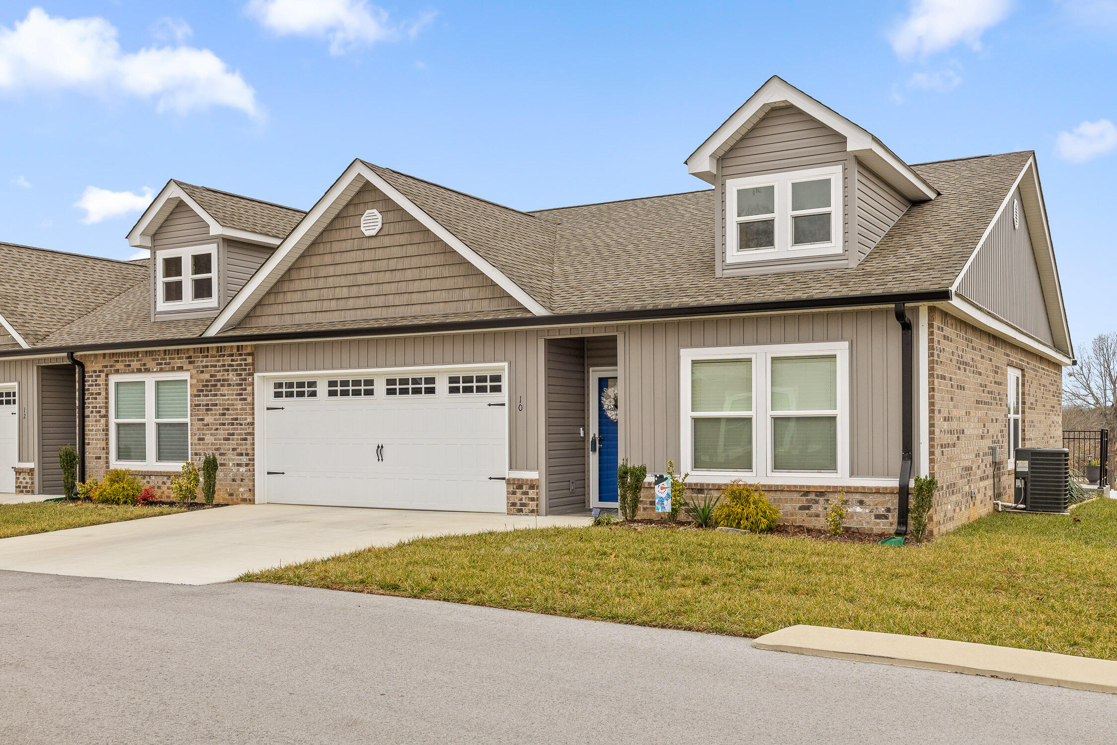 Ringgold, Georgia 30736, United States, 2 Bedrooms Bedrooms, ,2 BathroomsBathrooms,Residential,Active,8558