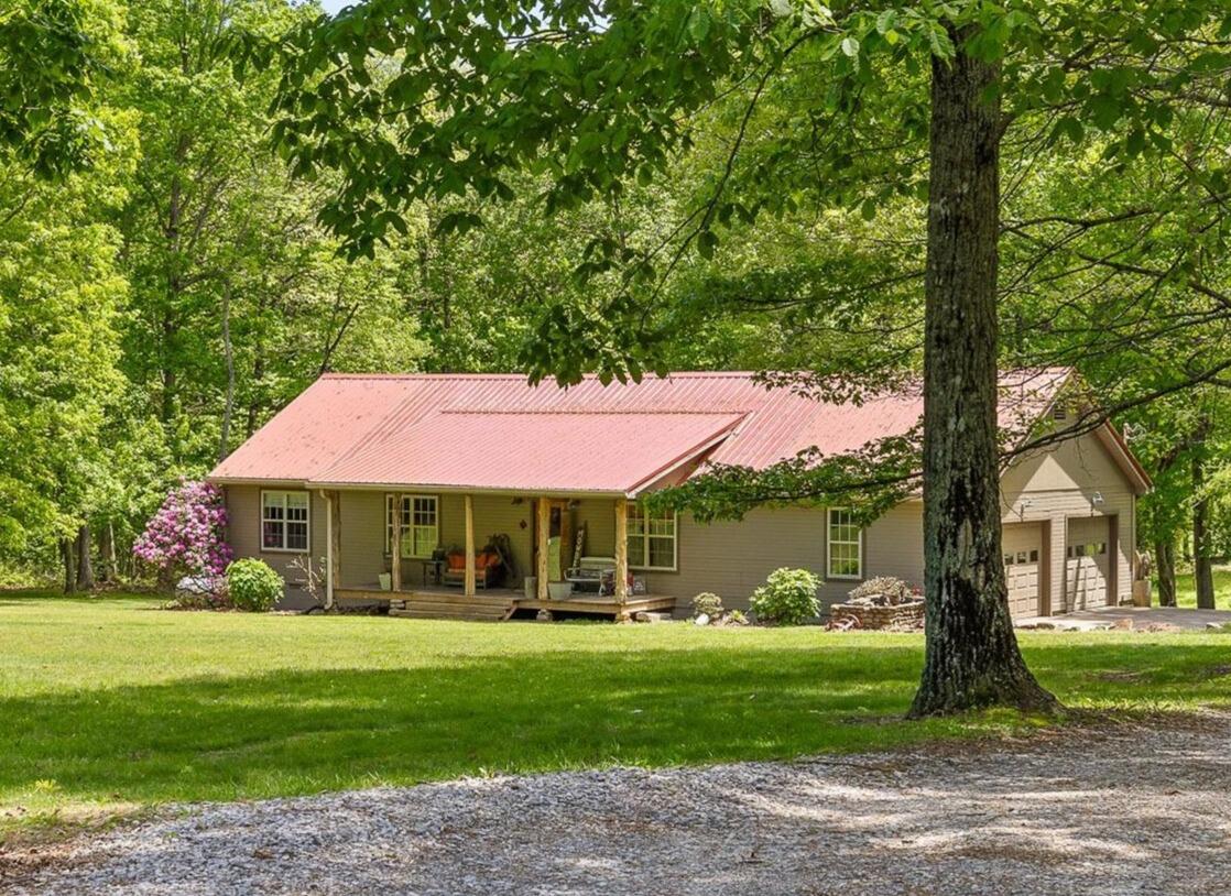 718 T Crowe Road, Soddy Daisy, Tennessee image 1
