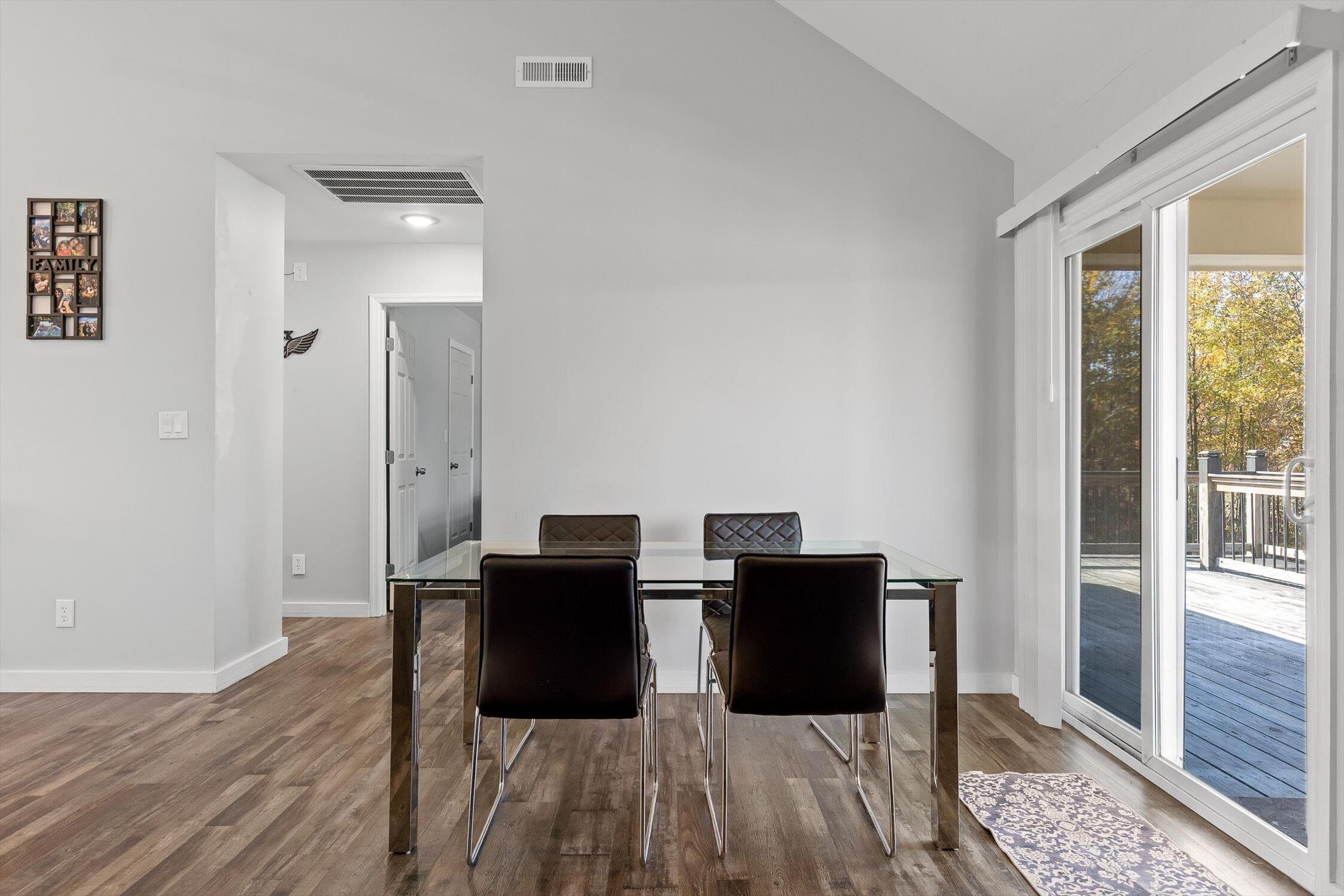 Trenton, Georgia 30752, United States, 3 Bedrooms Bedrooms, ,3 BathroomsBathrooms,Residential,Active,240470