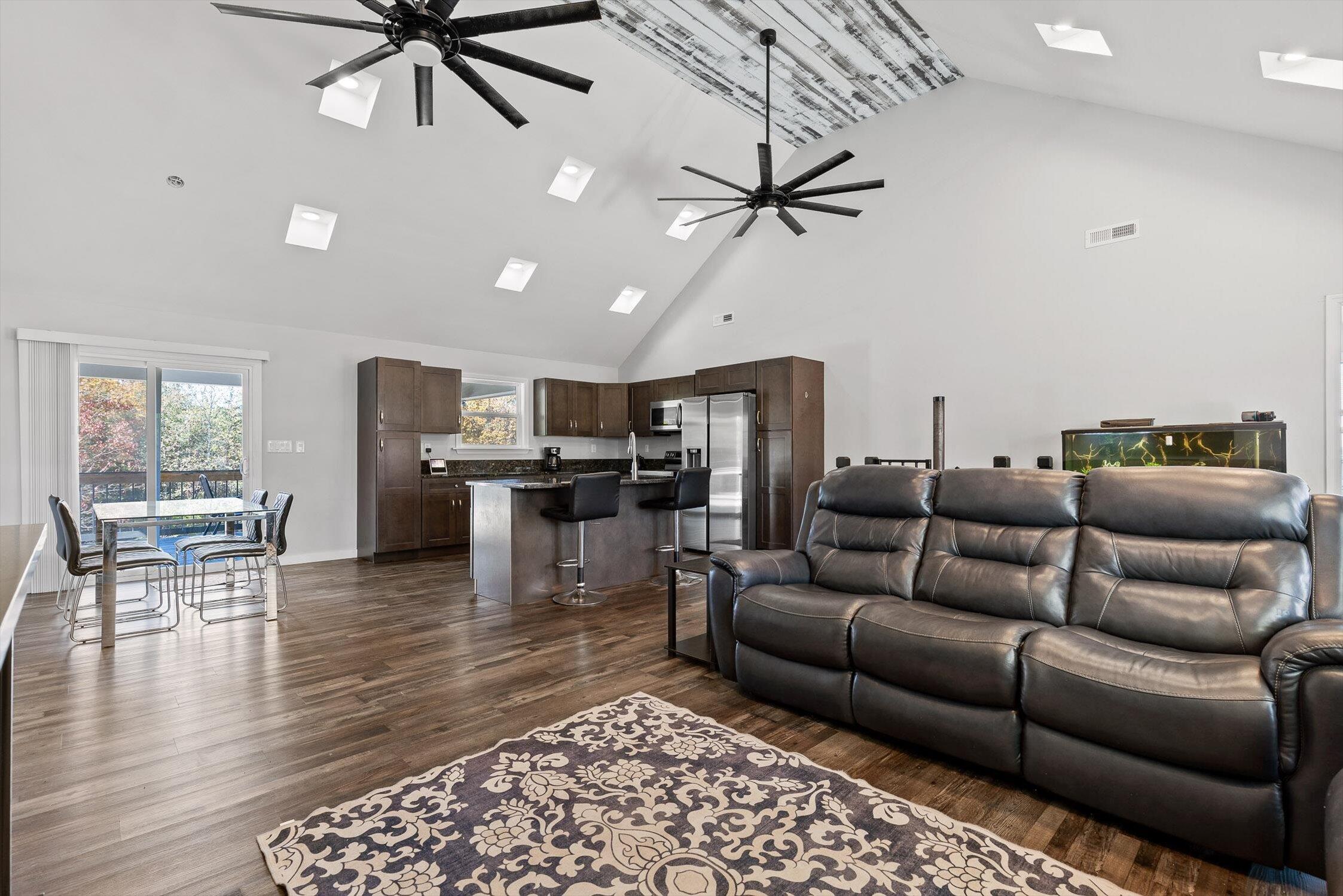 Trenton, Georgia 30752, United States, 3 Bedrooms Bedrooms, ,3 BathroomsBathrooms,Residential,Active,240470