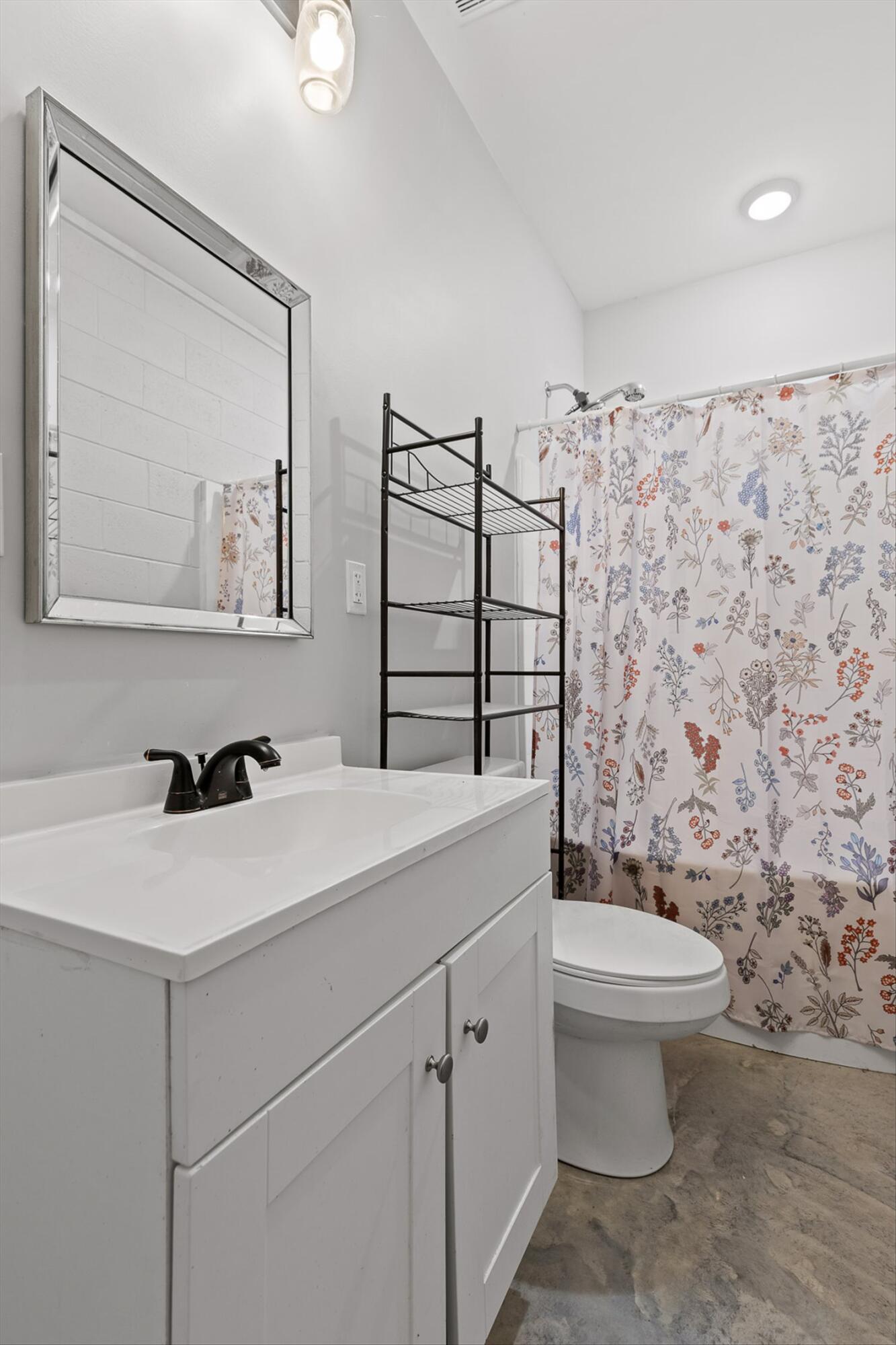 Trenton, Georgia 30752, United States, 3 Bedrooms Bedrooms, ,3 BathroomsBathrooms,Residential,Active,240470