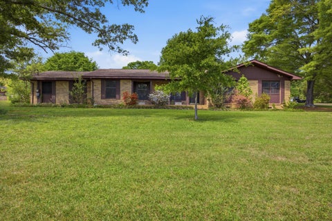 Homes For Sale - 401 Francisco Drive<br/> Dalton, GA 30720