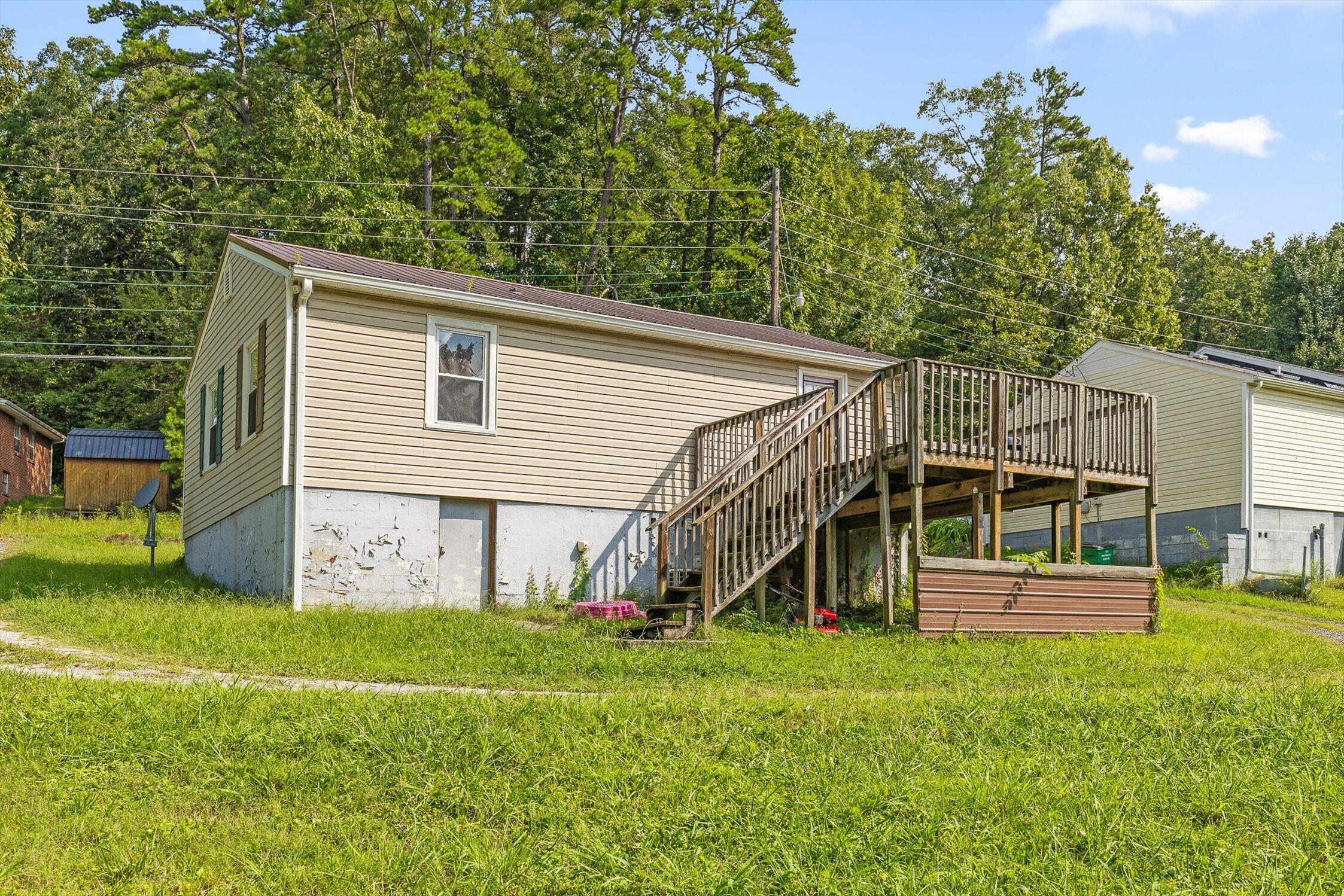 Rossville, Georgia 30741, United States, 2 Bedrooms Bedrooms, ,1 BathroomBathrooms,Residential,Active,197433