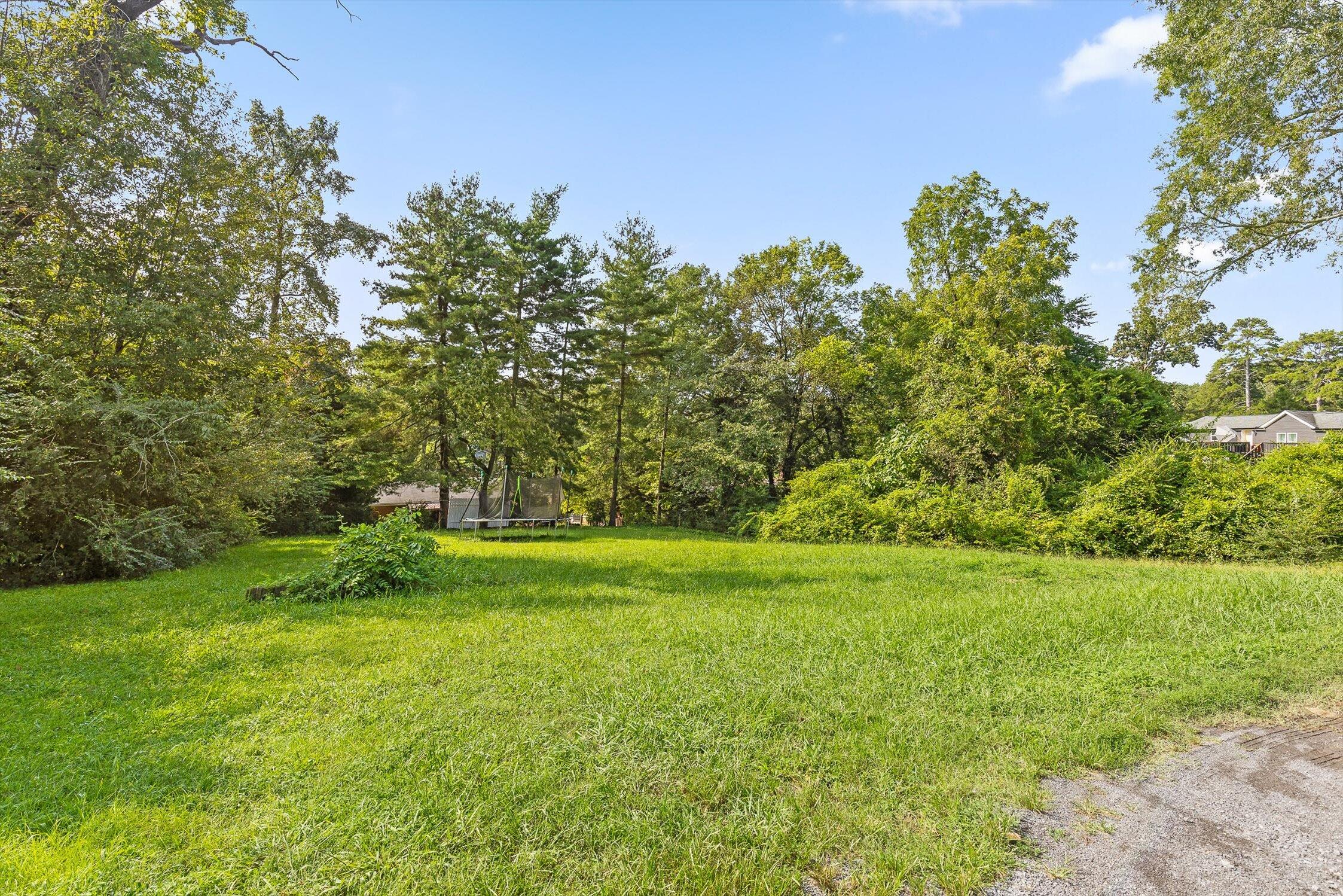 Rossville, Georgia 30741, United States, 2 Bedrooms Bedrooms, ,1 BathroomBathrooms,Residential,Active,197433