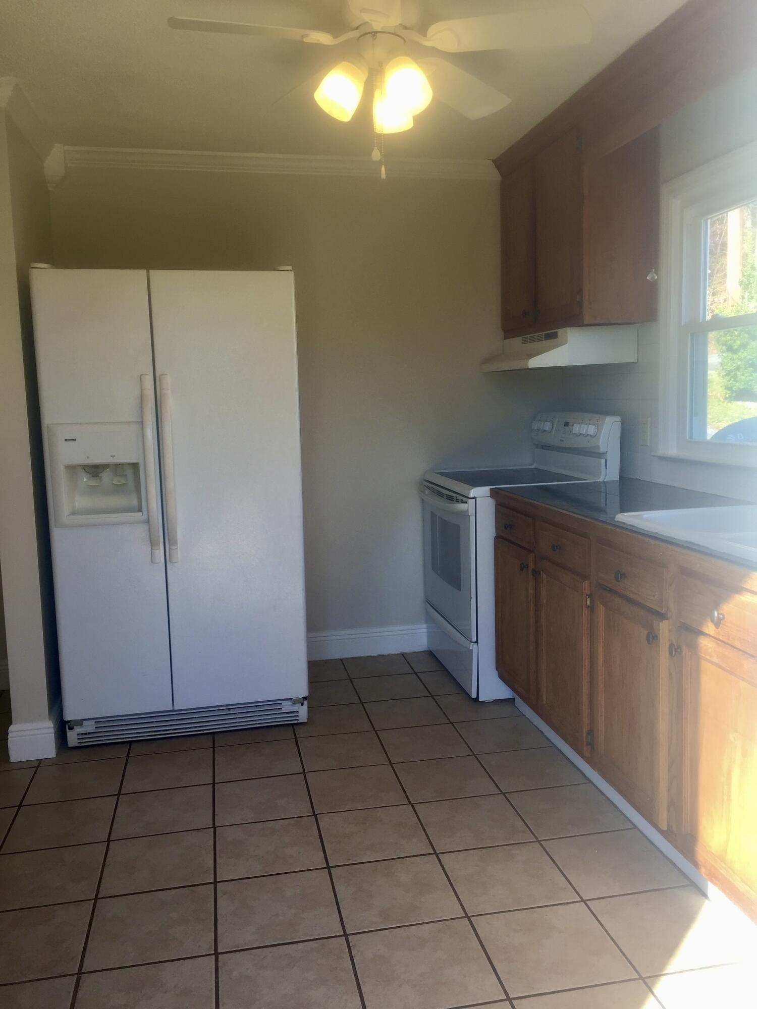 Rossville, Georgia 30741, United States, 2 Bedrooms Bedrooms, ,1 BathroomBathrooms,Residential,Active,197433