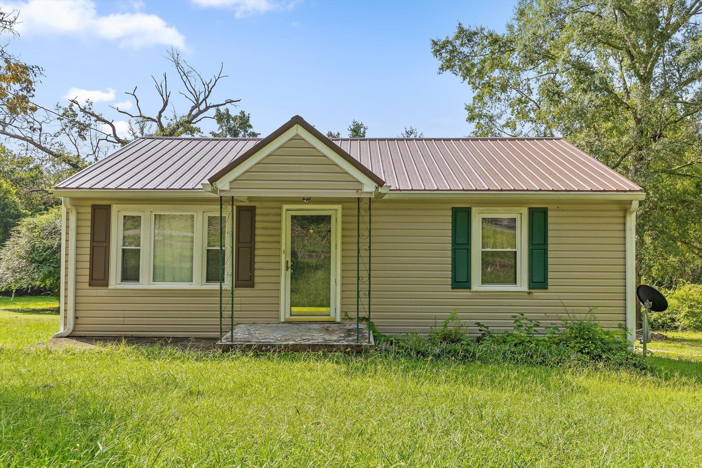 Rossville, Georgia 30741, United States, 2 Bedrooms Bedrooms, ,1 BathroomBathrooms,Residential,Active,197433