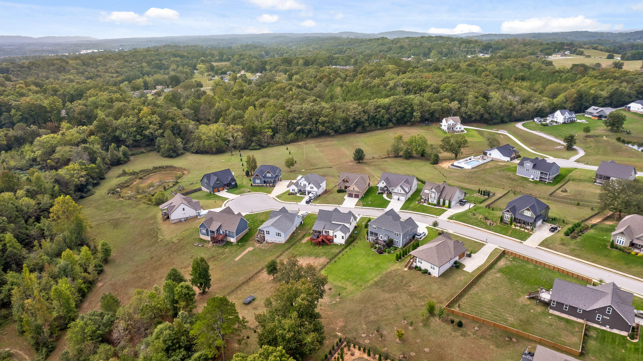 Harrison, Tennessee 37341, United States, 4 Bedrooms Bedrooms, ,3 BathroomsBathrooms,Residential,Active,40530