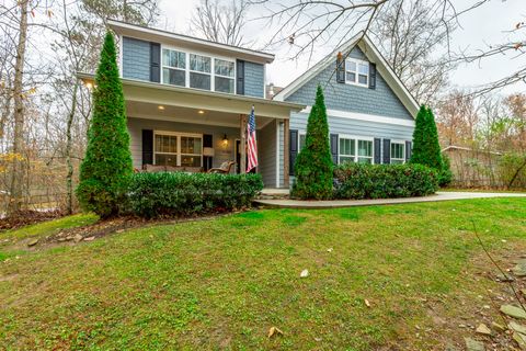 Tiny photo for 3680 Wilson Avenue, Signal Mountain, TN 37377 (MLS # 1524874)