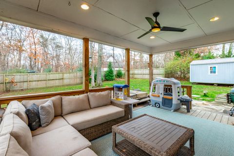 Tiny photo for 3680 Wilson Avenue, Signal Mountain, TN 37377 (MLS # 1524874)
