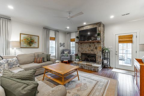 Tiny photo for 3680 Wilson Avenue, Signal Mountain, TN 37377 (MLS # 1524874)