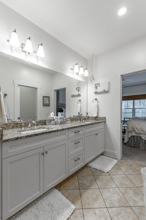 Tiny photo for 3680 Wilson Avenue, Signal Mountain, TN 37377 (MLS # 1524874)