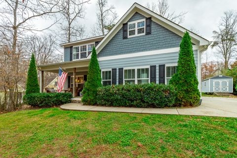 Photo of 3680 Wilson Avenue, Signal Mountain, TN 37377 (MLS # 1524874)
