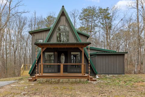 Photo of 170 Miller Cove Circle, Signal Mountain, TN 37377 (MLS # 1529327)