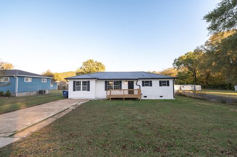 Photo of 360 Lookout High Street, Chattanooga, TN 37419 (MLS # 1522912)