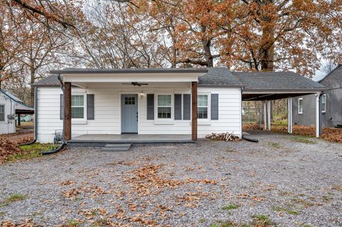 Photo of 240 Hollywood Drive, Rossville, GA 30741 (MLS # 1533736)