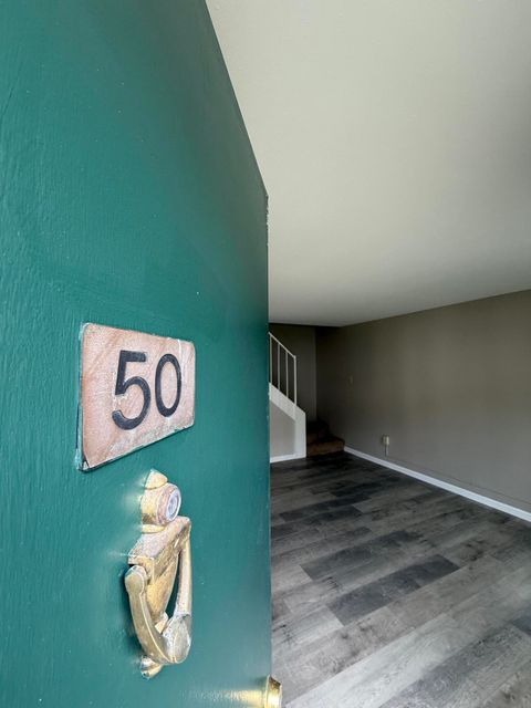 Tiny photo for 900 Mountain Creek Road, Chattanooga, TN 37405 (MLS # 1520782)