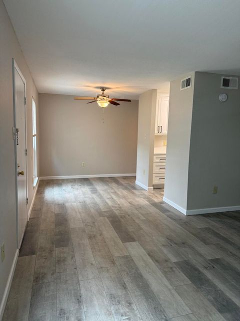 Tiny photo for 900 Mountain Creek Road, Chattanooga, TN 37405 (MLS # 1520782)