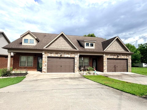 Townhouse For Sale - 442 Guyler Street<br/> Ringgold, GA 30736