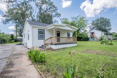 Photo of 4290 Spriggs Street, Chattanooga, TN 37412 (MLS # 1540141)