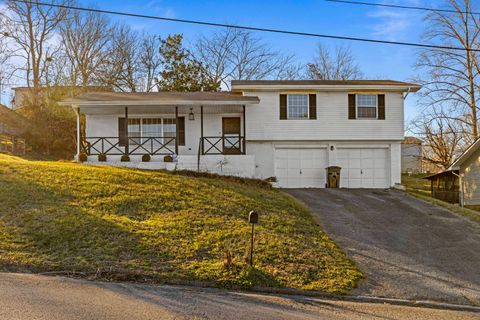 Photo of 1717 E Rebel Rd, Rossville, GA 30741 (MLS # 1527165)