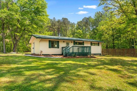 Photo of 797 Carbondale Road SW, Dalton, GA 30721 (MLS # 1532843)