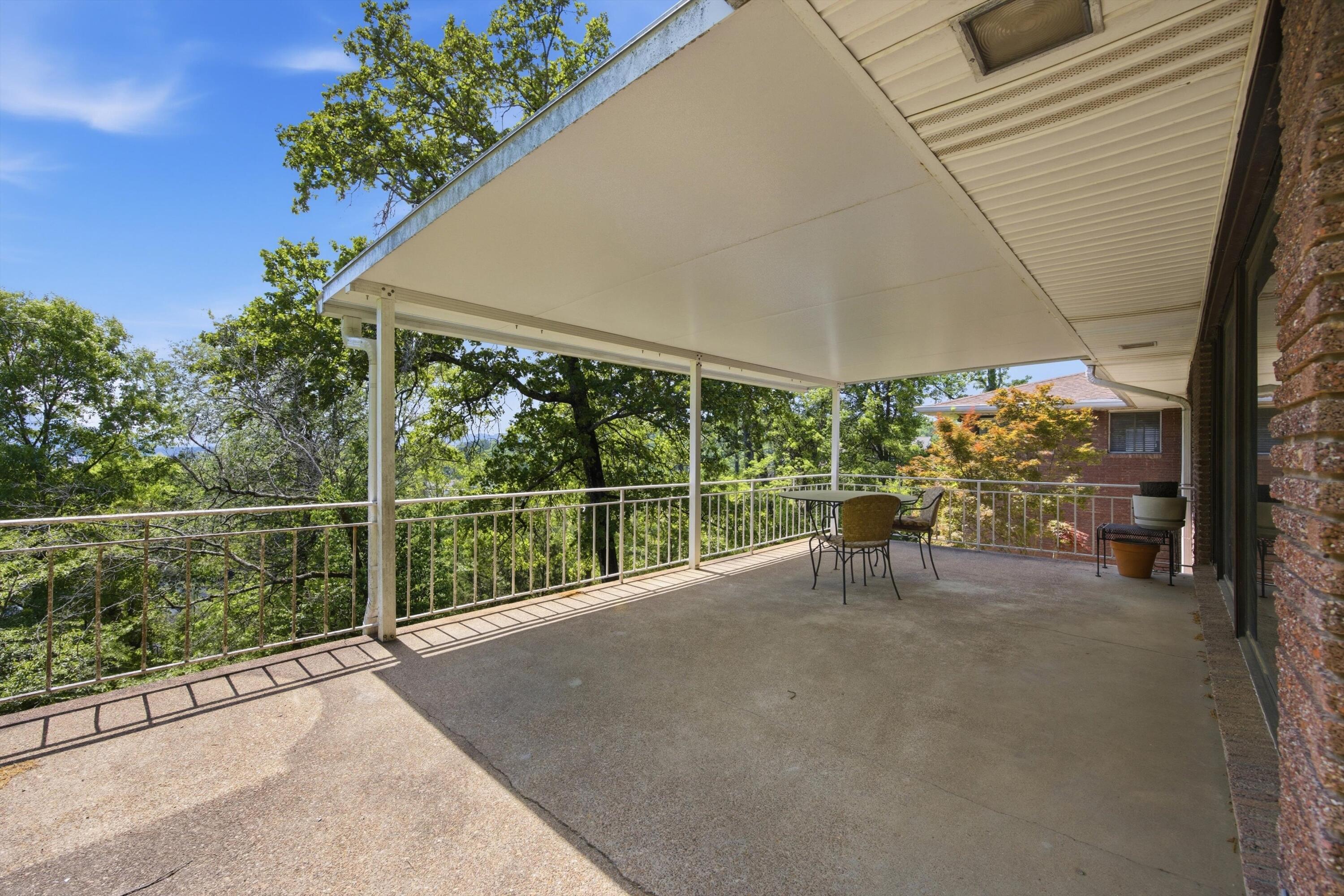 Chattanooga, Tennessee, 37405, United States, 3 Bedrooms Bedrooms, ,3 BathroomsBathrooms,Residential,Active,2041810