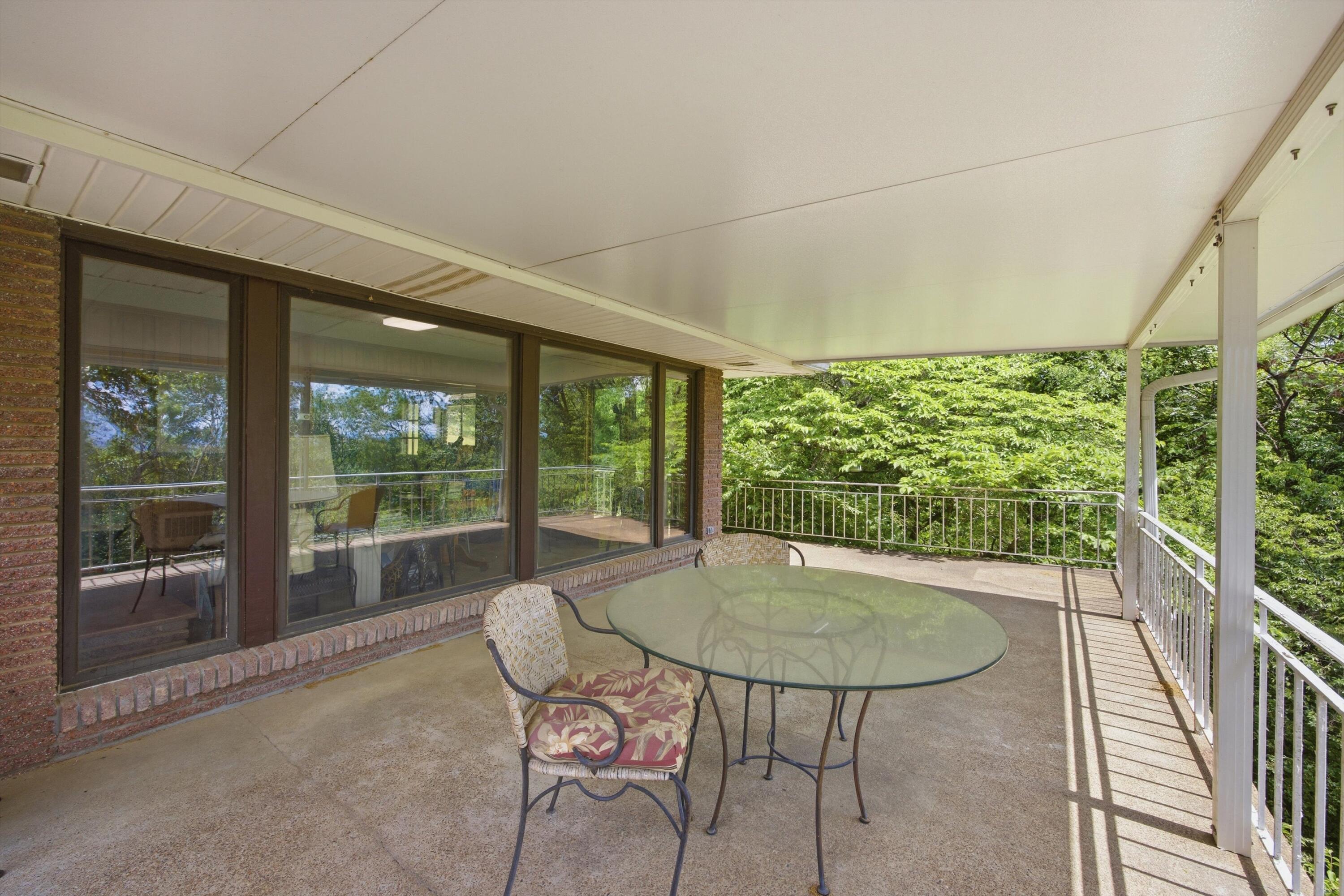 Chattanooga, Tennessee, 37405, United States, 3 Bedrooms Bedrooms, ,3 BathroomsBathrooms,Residential,Active,2041810