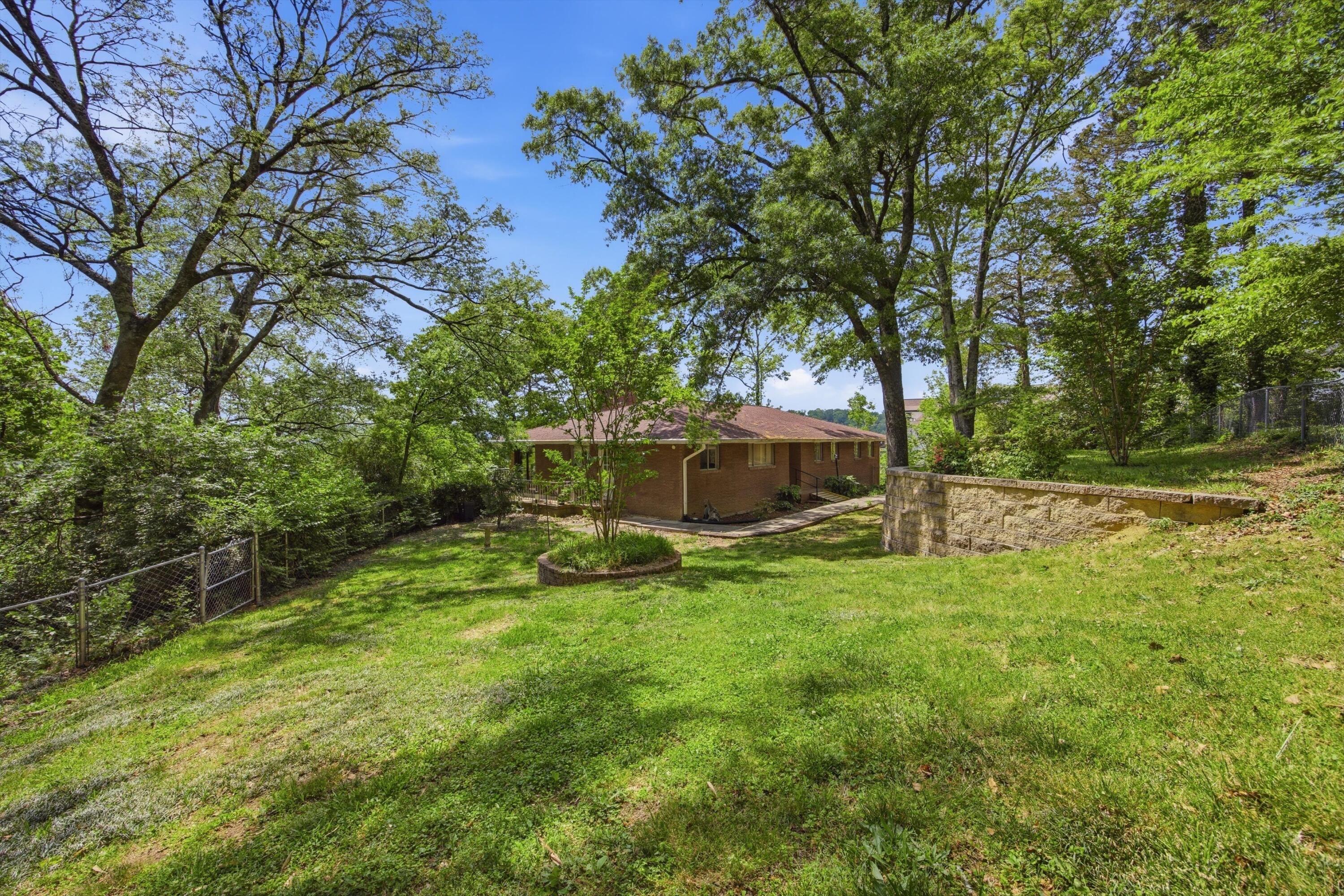 Chattanooga, Tennessee, 37405, United States, 3 Bedrooms Bedrooms, ,3 BathroomsBathrooms,Residential,Active,2041810