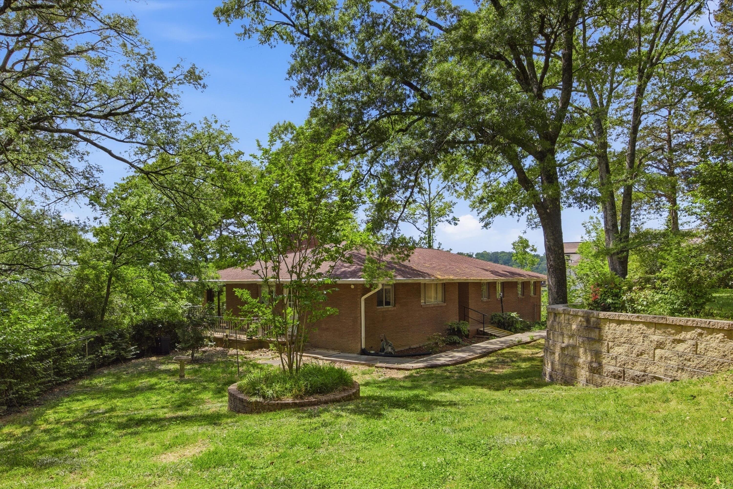 Chattanooga, Tennessee, 37405, United States, 3 Bedrooms Bedrooms, ,3 BathroomsBathrooms,Residential,Active,2041810