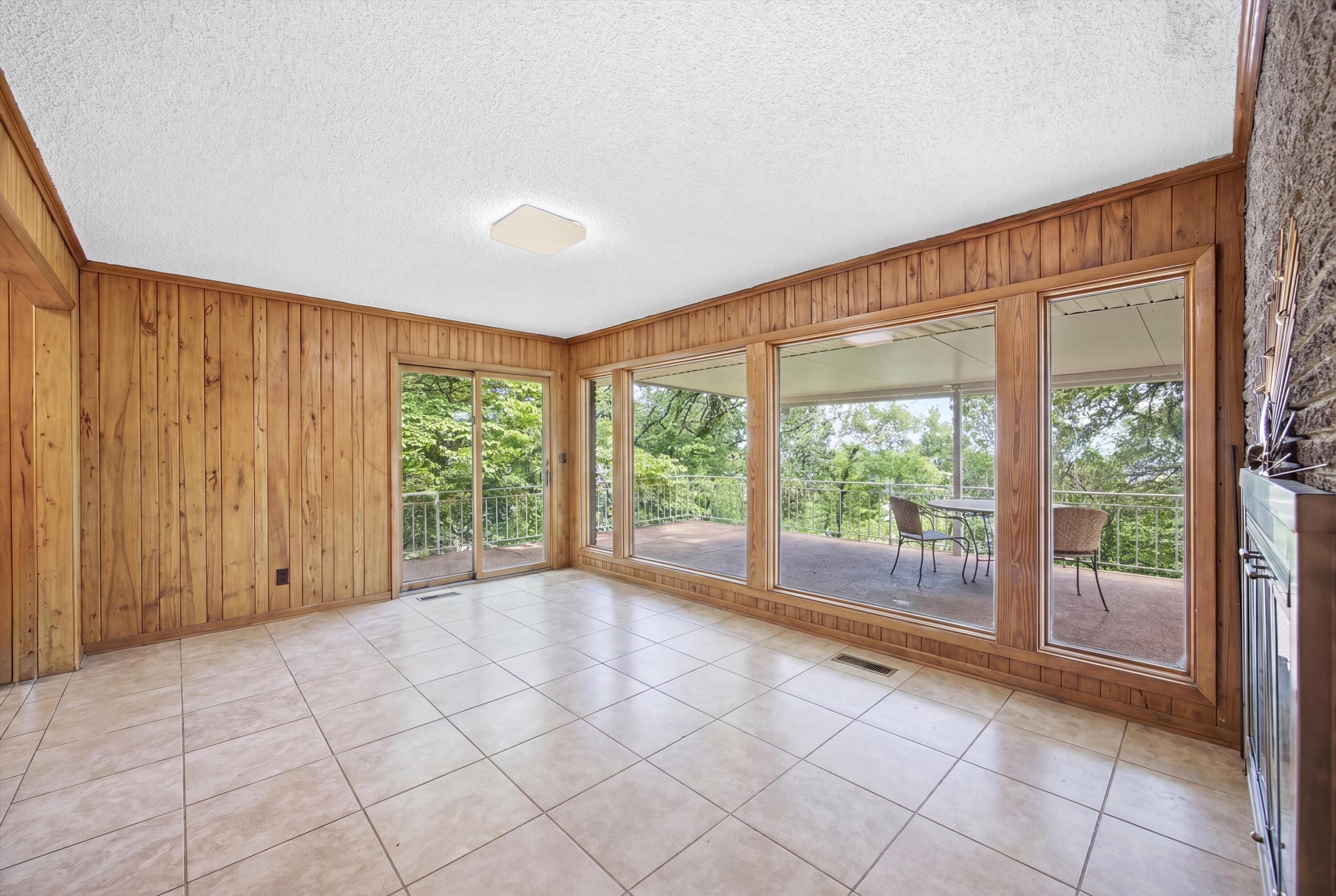 Chattanooga, Tennessee, 37405, United States, 3 Bedrooms Bedrooms, ,3 BathroomsBathrooms,Residential,Active,2041810