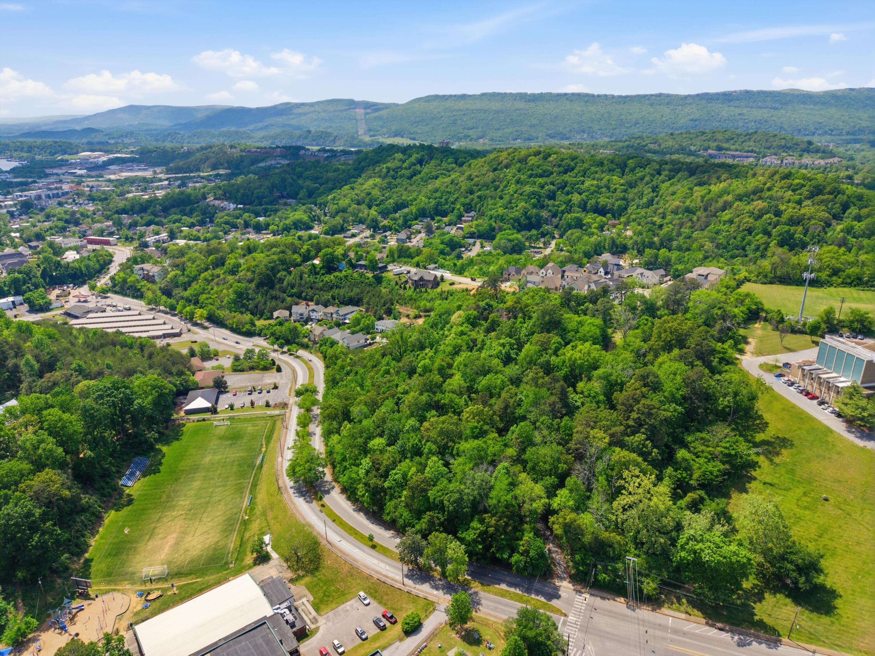 Chattanooga, Tennessee, 37405, United States, 3 Bedrooms Bedrooms, ,3 BathroomsBathrooms,Residential,Active,2041810