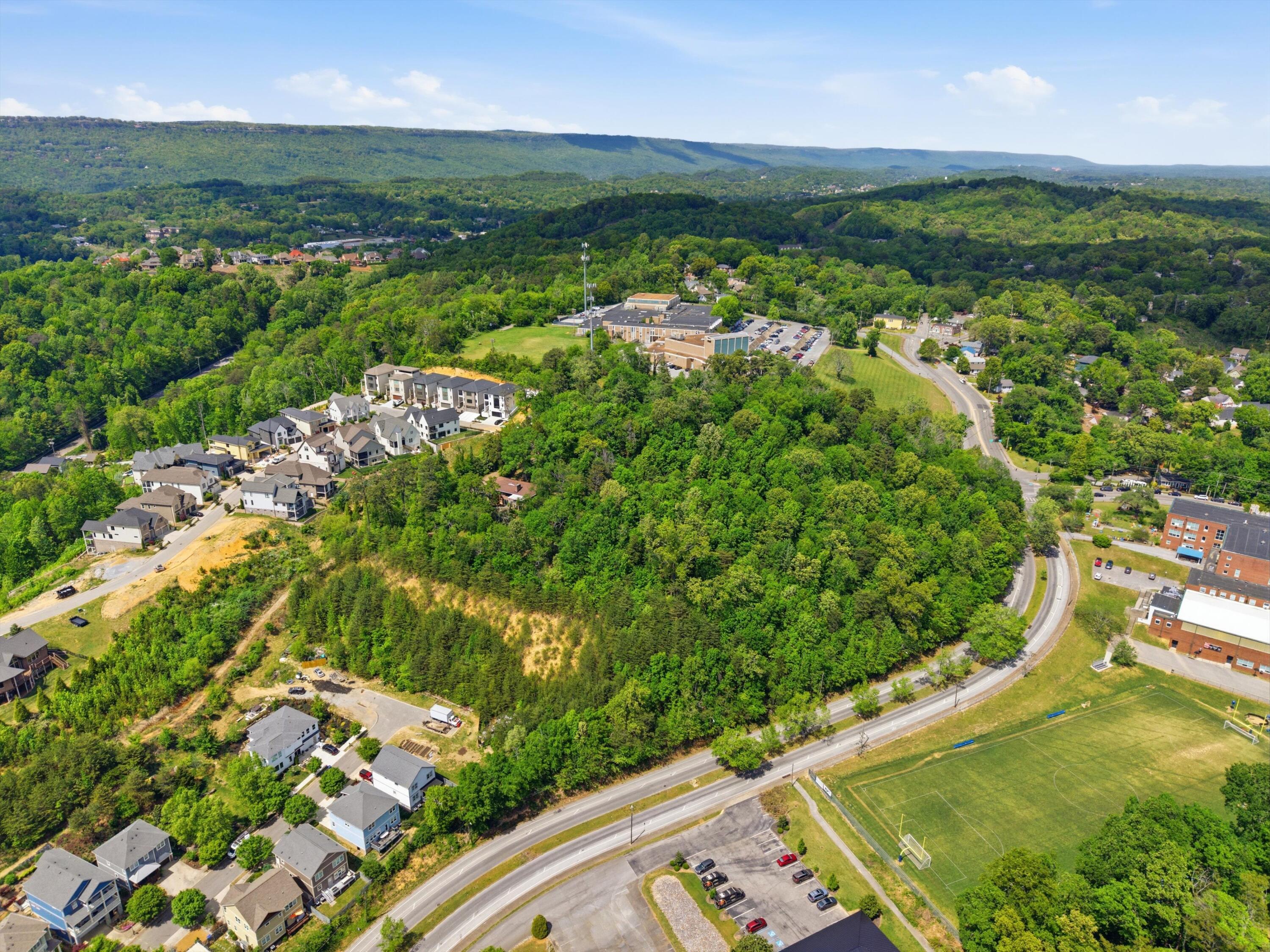Chattanooga, Tennessee, 37405, United States, 3 Bedrooms Bedrooms, ,3 BathroomsBathrooms,Residential,Active,2041810