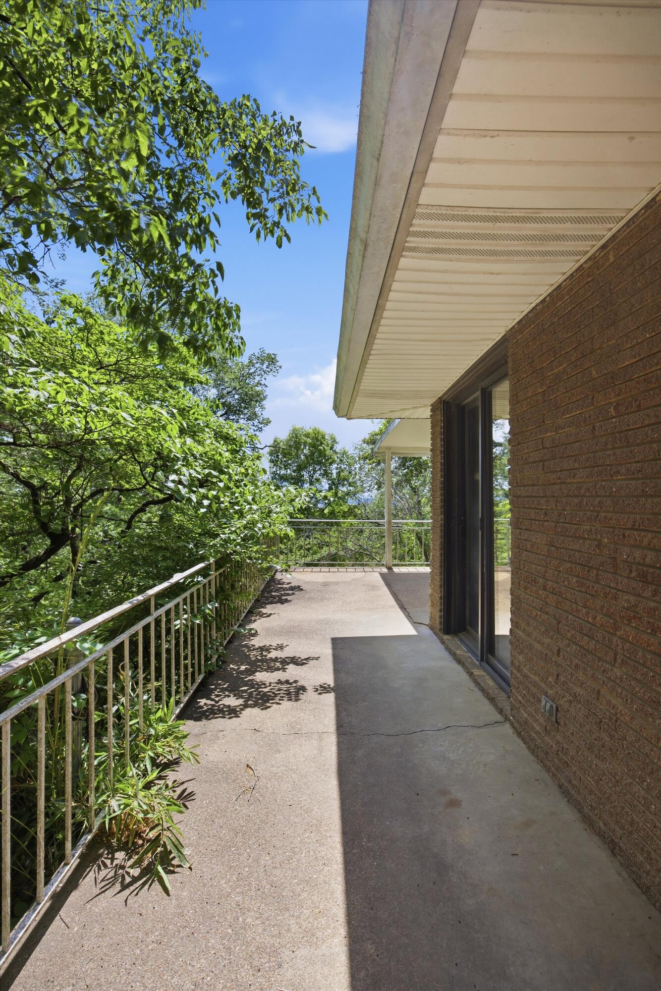 Chattanooga, Tennessee, 37405, United States, 3 Bedrooms Bedrooms, ,3 BathroomsBathrooms,Residential,Active,2041810