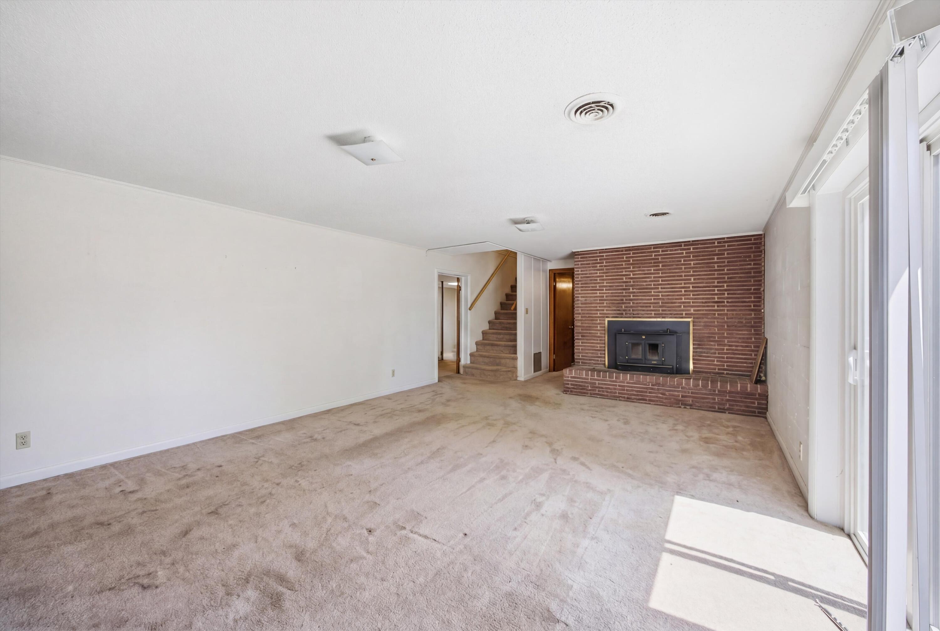 Chattanooga, Tennessee, 37405, United States, 3 Bedrooms Bedrooms, ,3 BathroomsBathrooms,Residential,Active,2041810