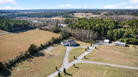 Photo of 229 Davis Lane Lane, Old Fort, TN 37362 (MLS # 1532527)