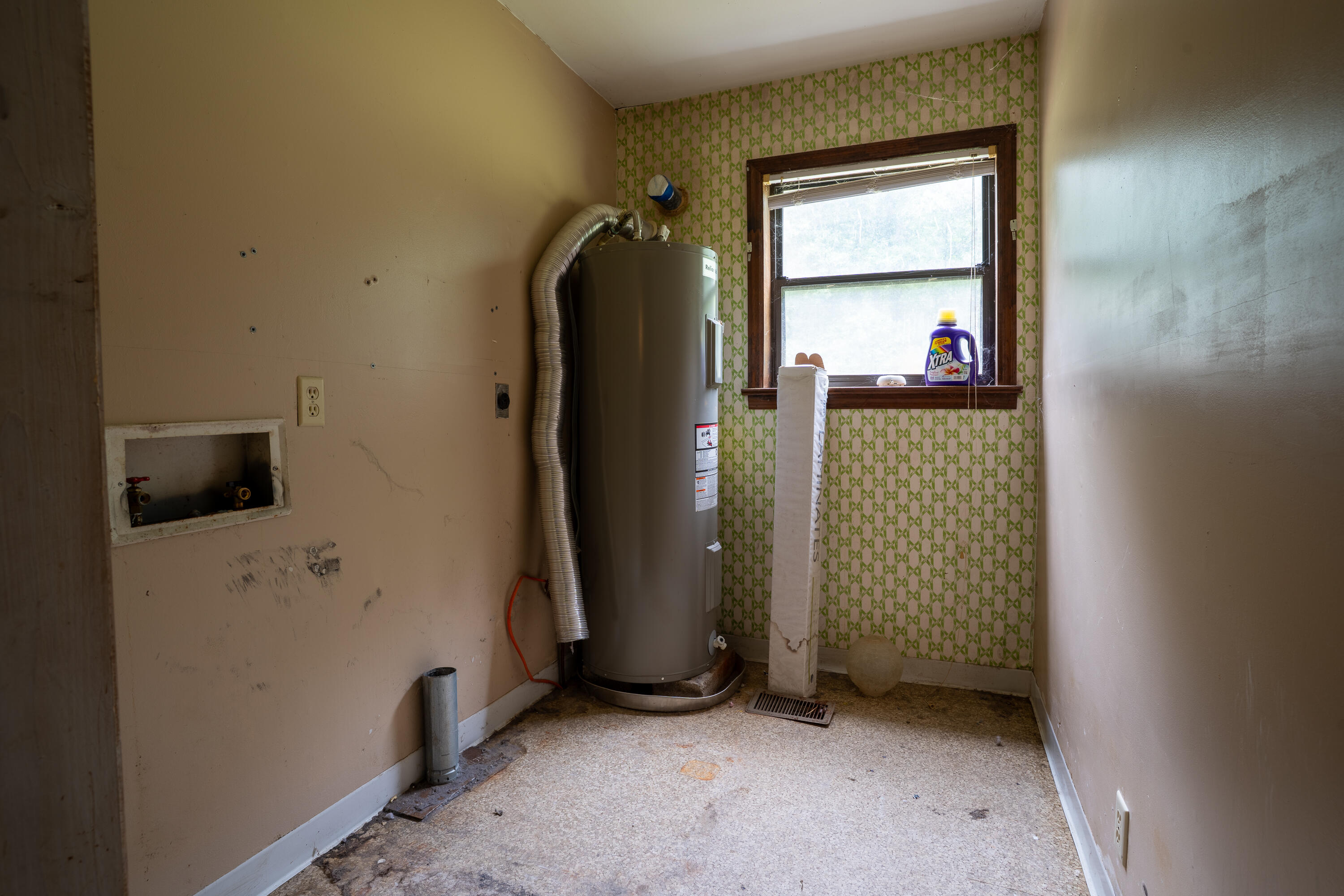 Bryant, Alabama 35958, United States, 11 Bedrooms Bedrooms, ,5 BathroomsBathrooms,Residential,Active,164402