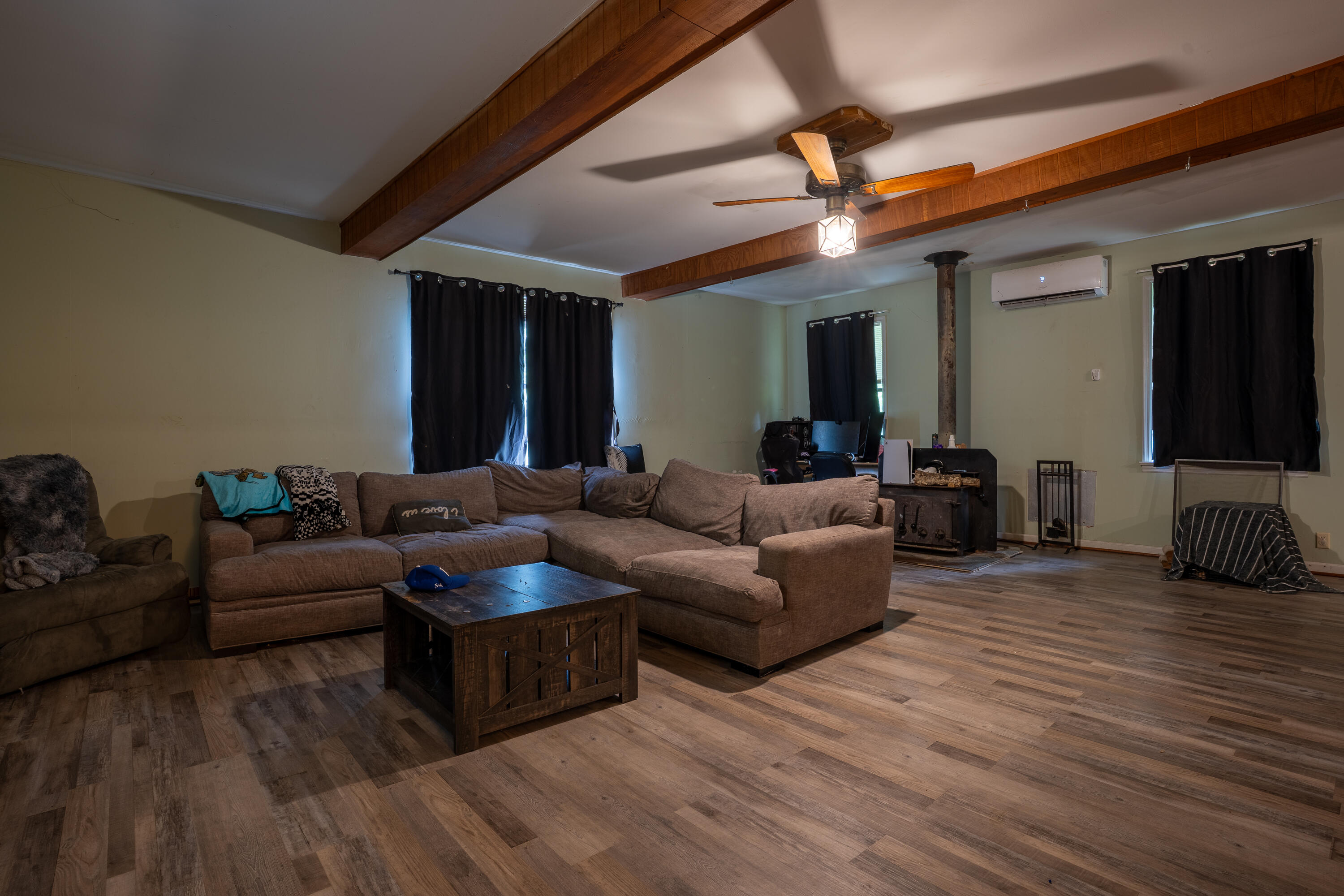 Bryant, Alabama 35958, United States, 11 Bedrooms Bedrooms, ,5 BathroomsBathrooms,Residential,Active,164402