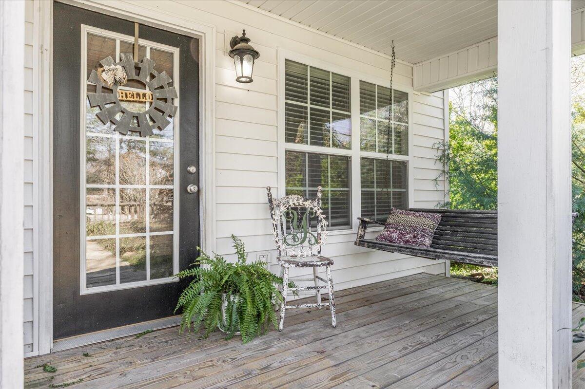 802 Gordon Street, Chickamauga, Georgia image 4