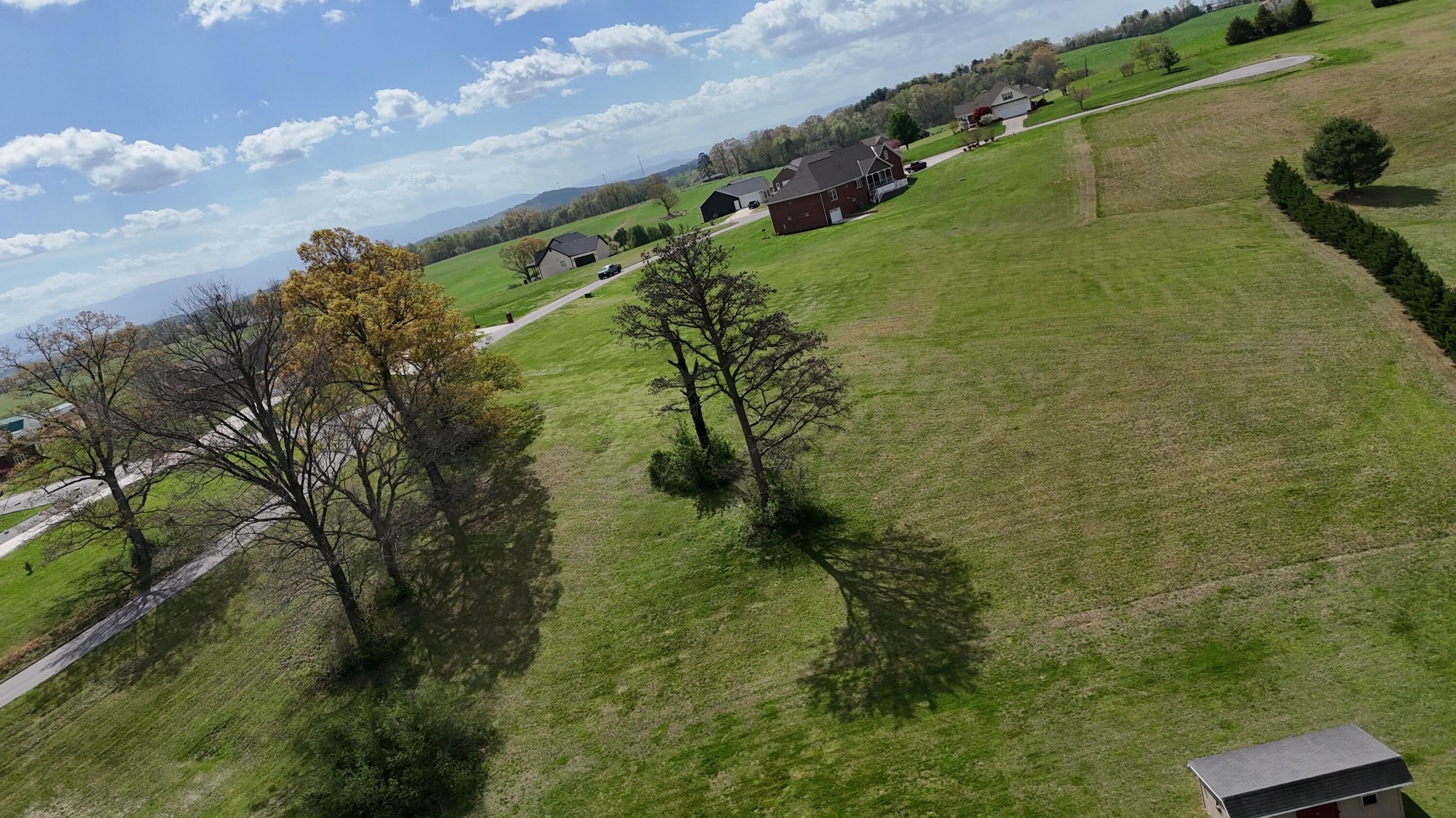 110 Candi Lane, Madisonville, Tennessee image 5