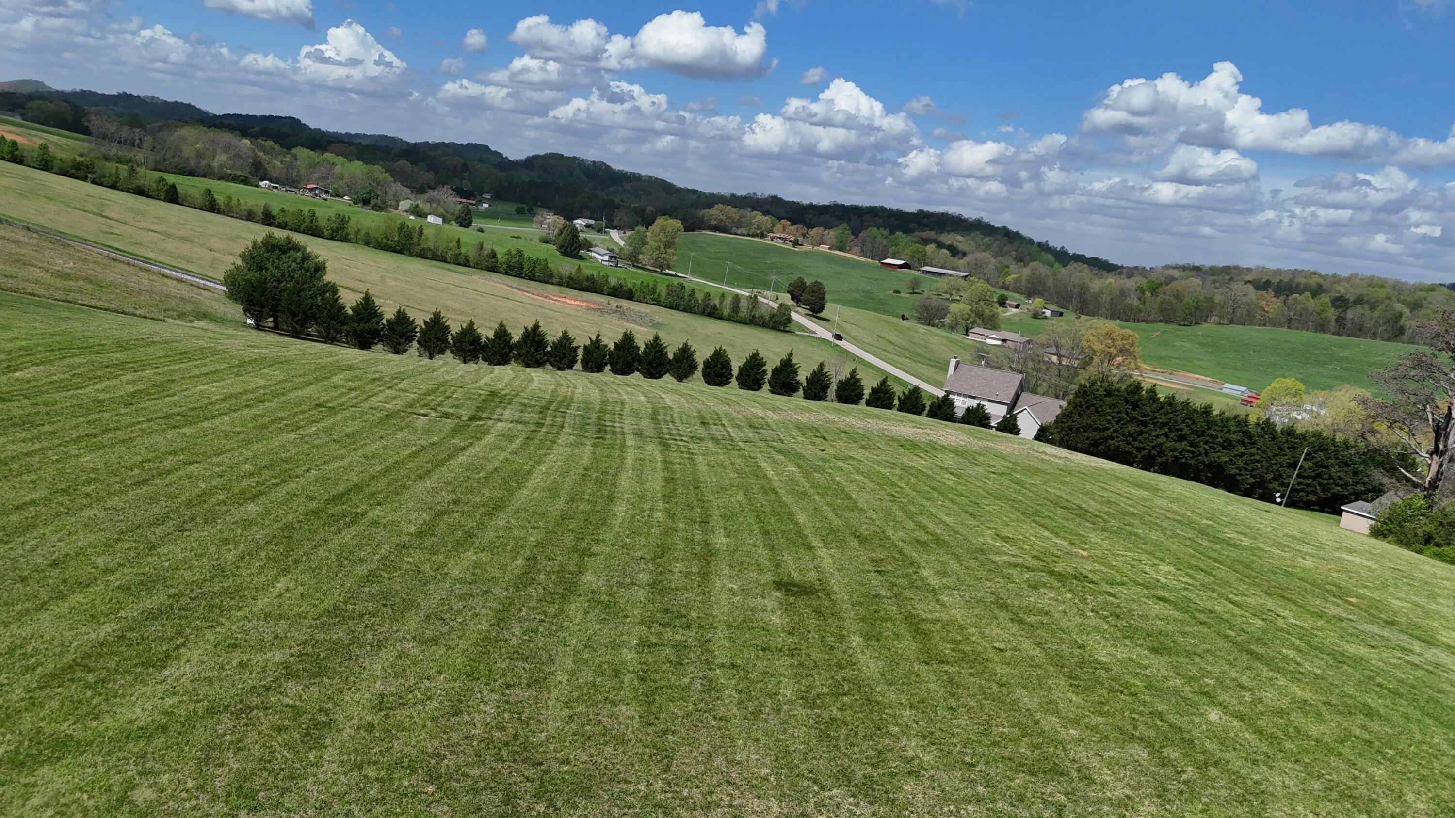 110 Candi Lane, Madisonville, Tennessee image 2