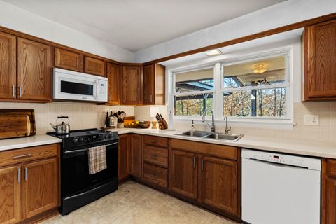 Tiny photo for 2141 Sun Crest Lane, Chattanooga, TN 37421 (MLS # 1528664)