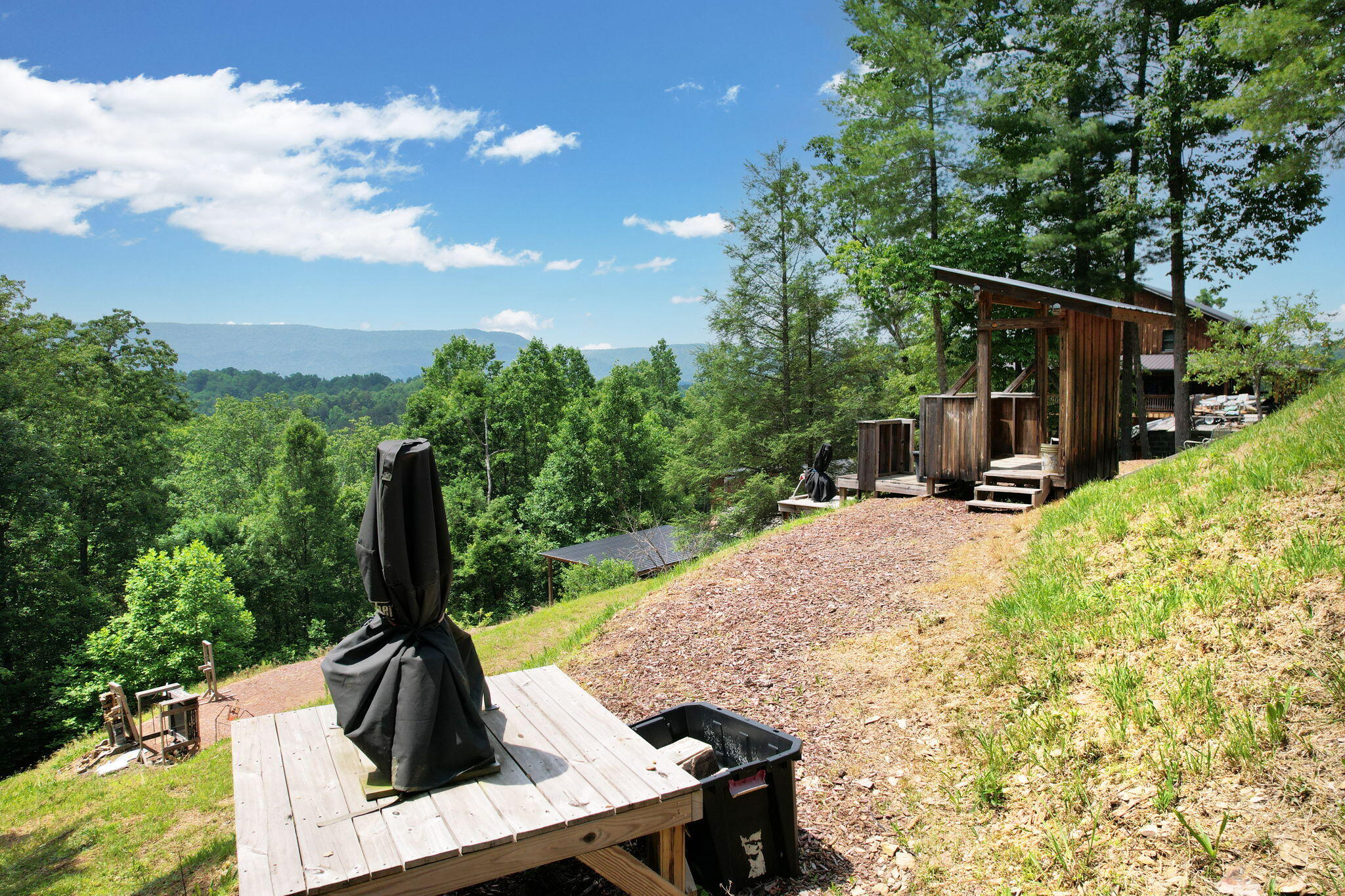 Reliance, Tennessee 37369, United States, 5 Bedrooms Bedrooms, ,4 BathroomsBathrooms,Residential,Active,228664