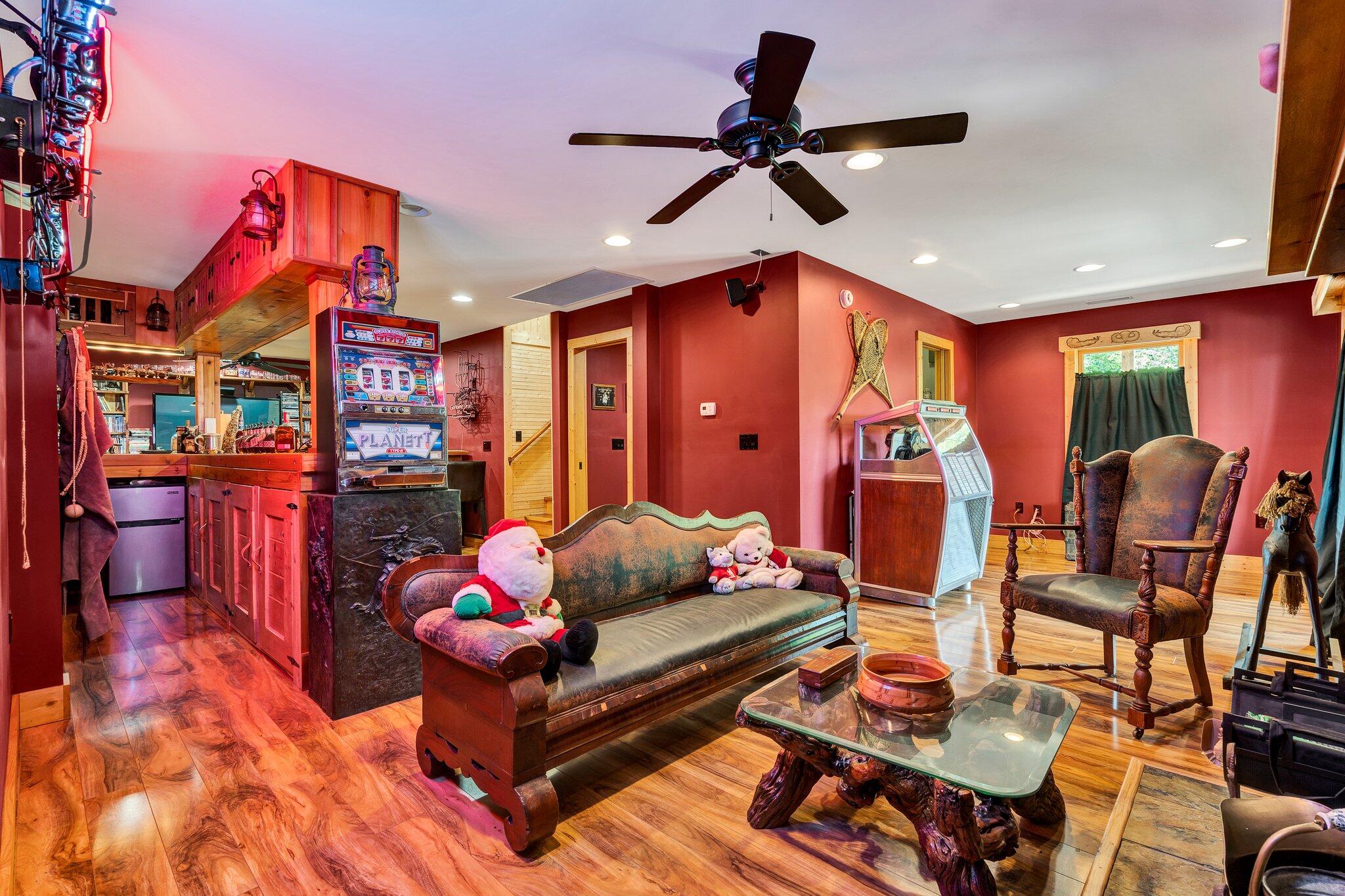 Reliance, Tennessee 37369, United States, 5 Bedrooms Bedrooms, ,4 BathroomsBathrooms,Residential,Active,228664