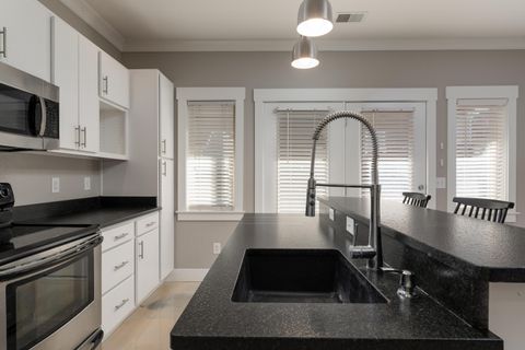 Tiny photo for 1412 Adams Street, Chattanooga, TN 37408 (MLS # 1527600)