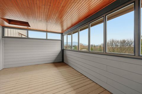 Tiny photo for 1412 Adams Street, Chattanooga, TN 37408 (MLS # 1527600)