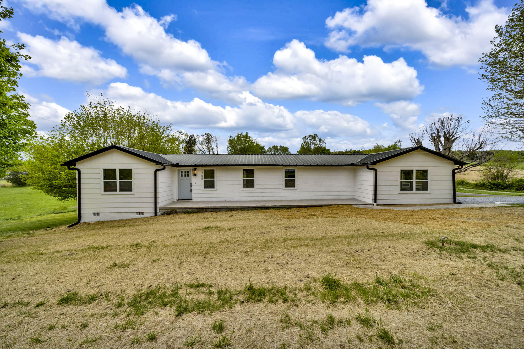 1705 Haire Road, Dandridge, Tennessee image 3