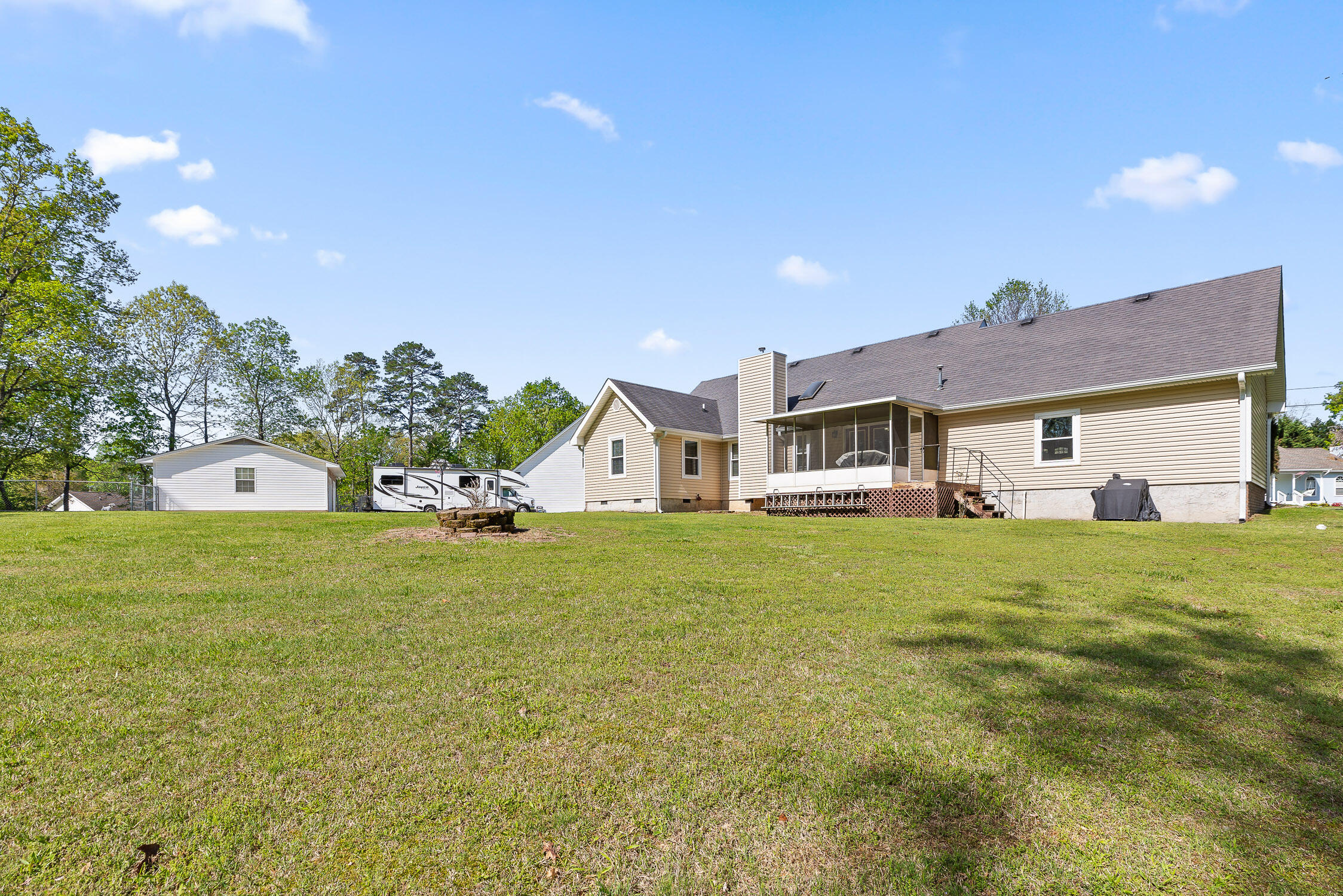 140 Scenic Circle, Ringgold, Georgia image 5